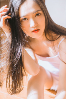 太子夹木棒骑马比赛